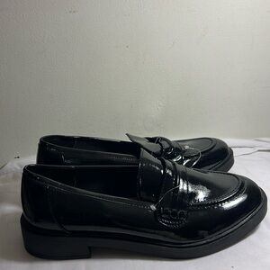Time and Tru Women's Black Slip-on Penny Loafer Dress Shoe 12 Wide & Size 6
